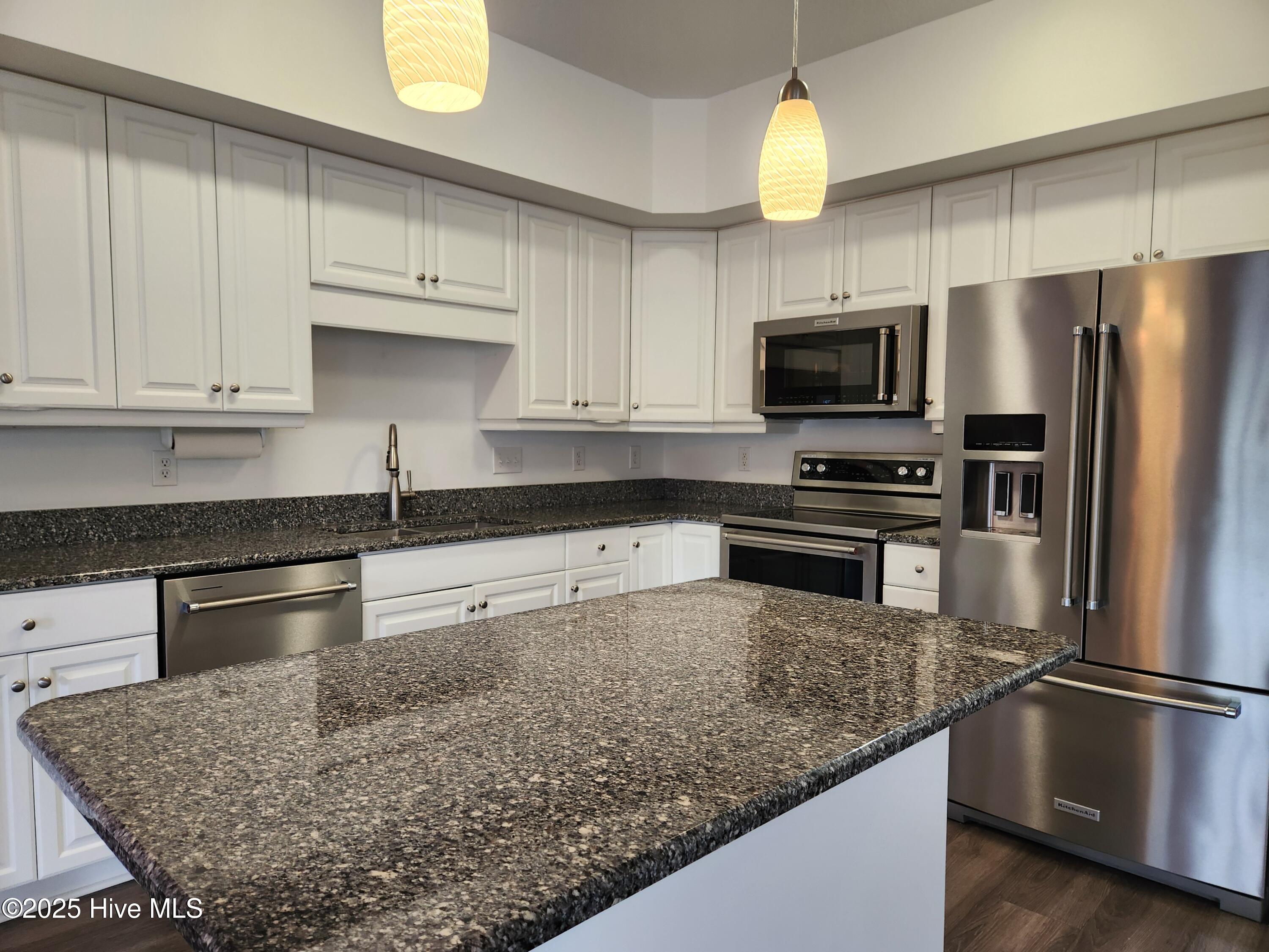 300 Lighthouse Lane A-3