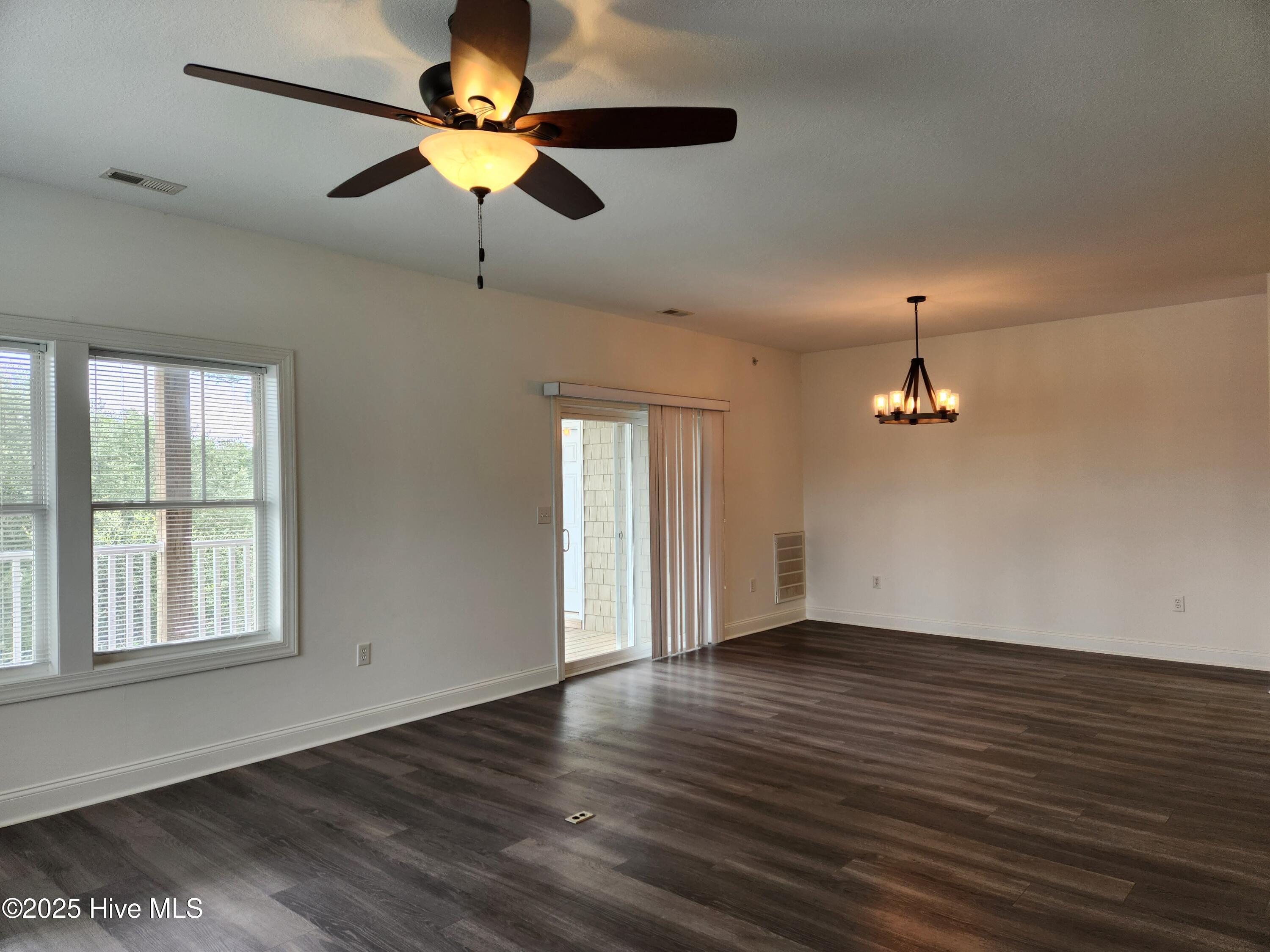 300 Lighthouse Lane A-3