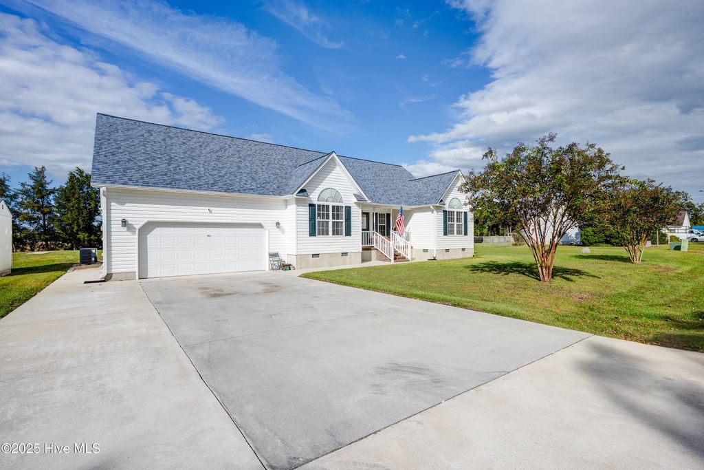 Photo of 102 Candace Court, Newport, NC 28570 (MLS # 100538239)