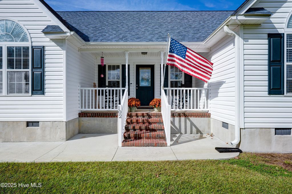 Photo of 102 Candace Court, Newport, NC 28570 (MLS # 100538239)