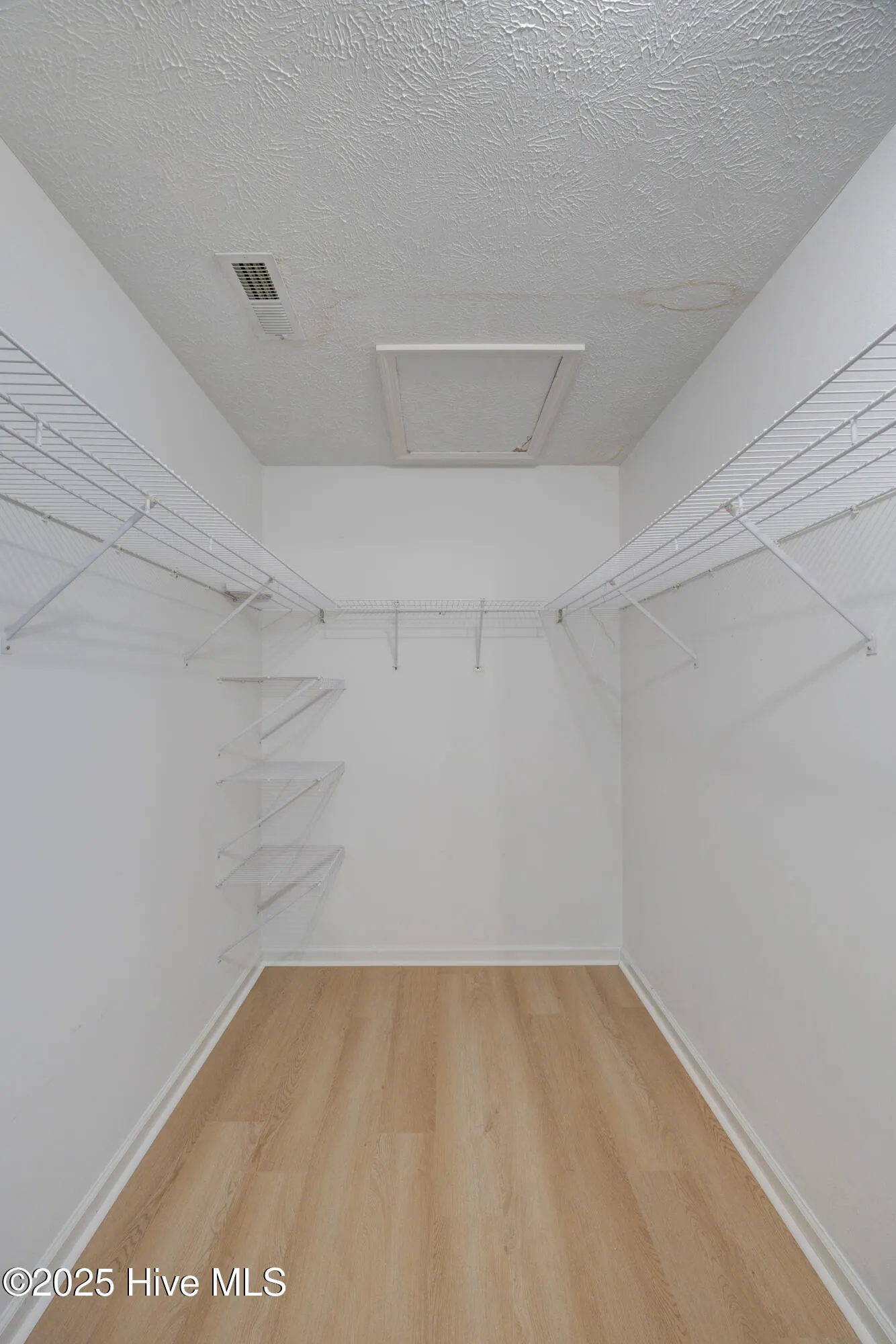 Wilmington, North Carolina 28412, United States, 3 Bedrooms Bedrooms, ,2 BathroomsBathrooms,Residential,Active,205117