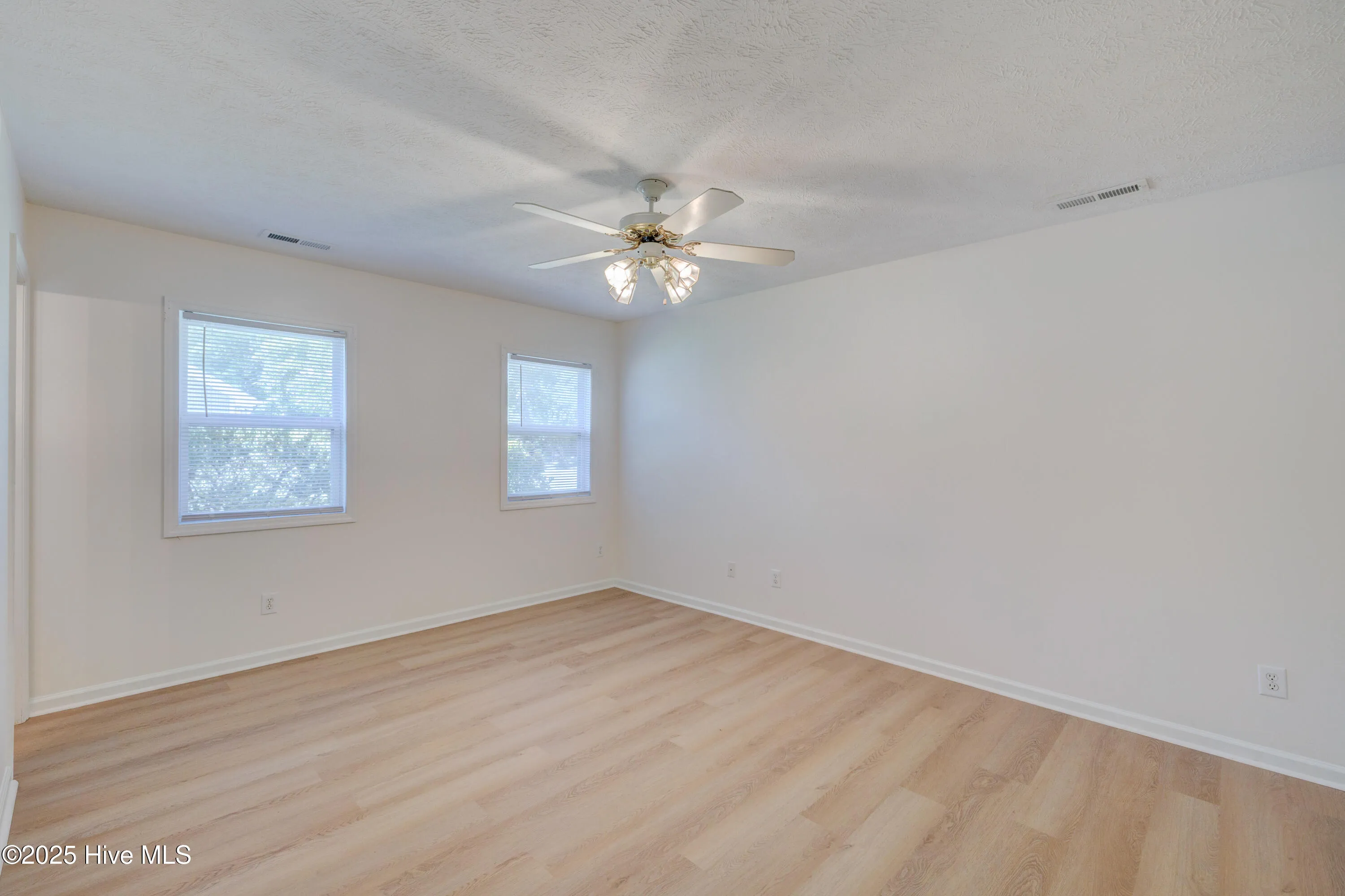 Wilmington, North Carolina 28412, United States, 3 Bedrooms Bedrooms, ,2 BathroomsBathrooms,Residential,Active,205117