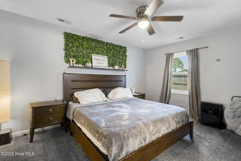 Tiny photo for 113 Parnell Road, Hubert, NC 28539 (MLS # 100539752)