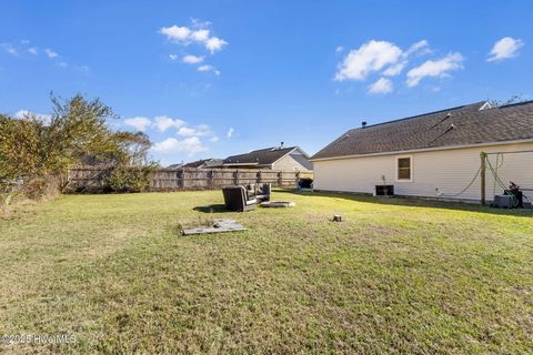 Tiny photo for 113 Parnell Road, Hubert, NC 28539 (MLS # 100539752)