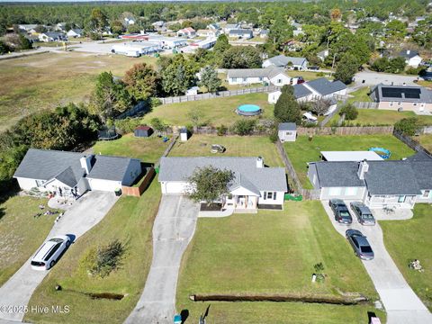 Tiny photo for 113 Parnell Road, Hubert, NC 28539 (MLS # 100539752)