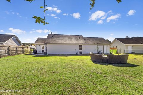 Tiny photo for 113 Parnell Road, Hubert, NC 28539 (MLS # 100539752)