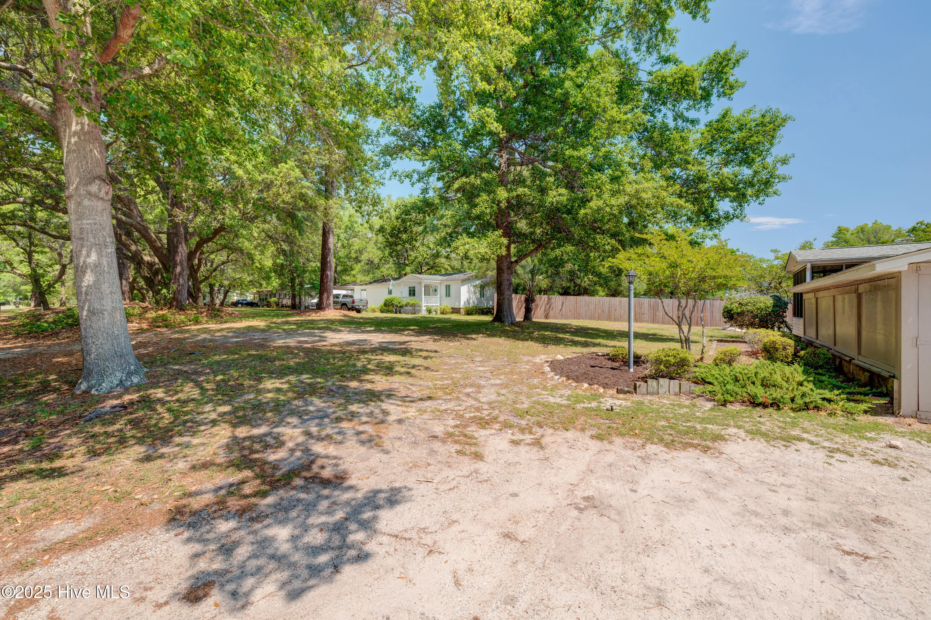 Hampstead, North Carolina 28443, United States, 3 Bedrooms Bedrooms, ,2 BathroomsBathrooms,Residential,Pending,126361