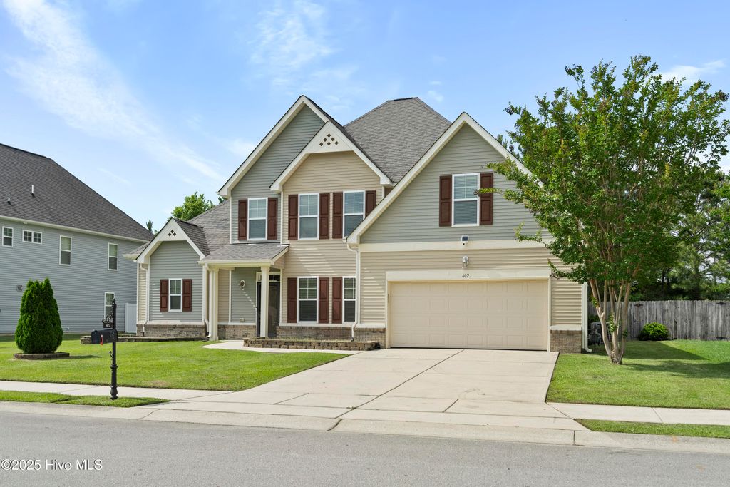 Photo of 402 Walkens Woods Lane, Jacksonville, NC 28546 (MLS # 100518163)