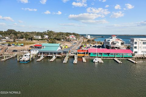 A home in Oak Island