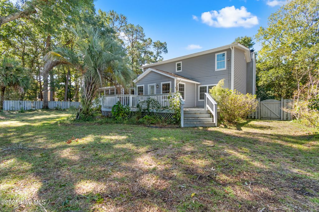 Photo of 1611 Gores Landing Road SW, Ocean Isle Beach, NC 28469 (MLS # 100537451)