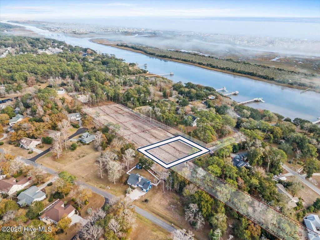 Photo of 1 Osprey Pointe Court, Ocean Isle Beach, NC 28469 (MLS # 100487003)