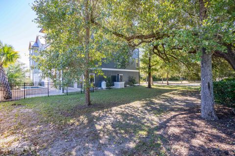 Tiny photo for 1 Diamond Point Court, Surf City, NC 28445 (MLS # 100537639)