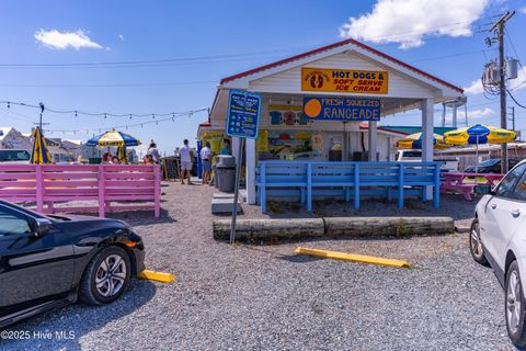 Tiny photo for 1 Diamond Point Court, Surf City, NC 28445 (MLS # 100537639)