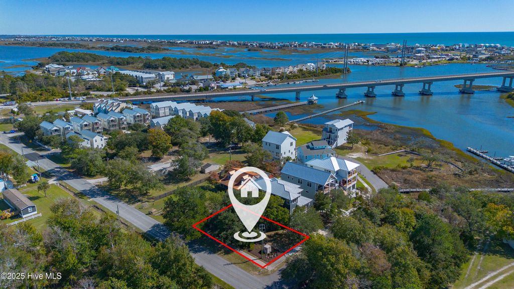 Photo of 1 Diamond Point Court, Surf City, NC 28445 (MLS # 100537639)