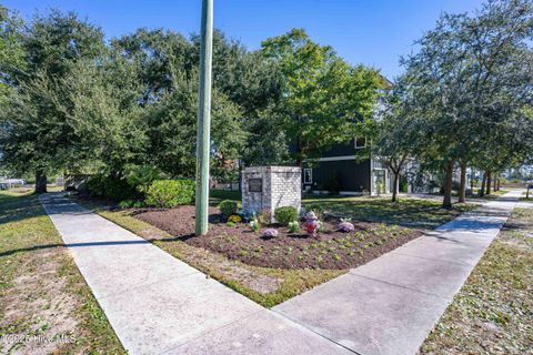 Tiny photo for 1 Diamond Point Court, Surf City, NC 28445 (MLS # 100537639)