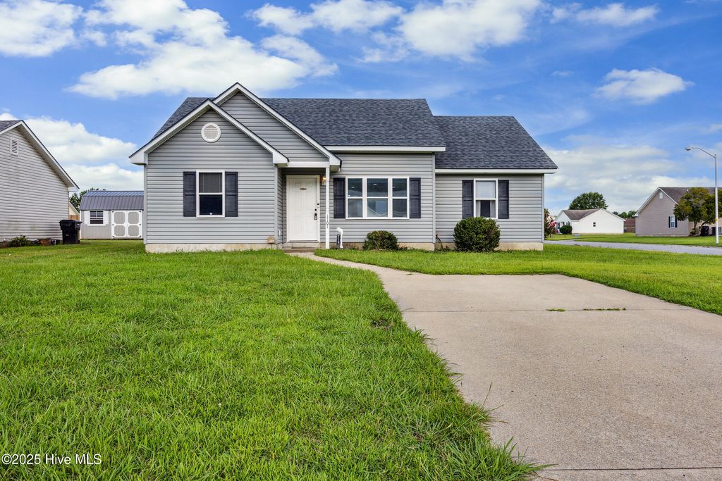 Photo of 1101 Jessica Street, Elizabeth City, NC 27909 (MLS # 100520187)