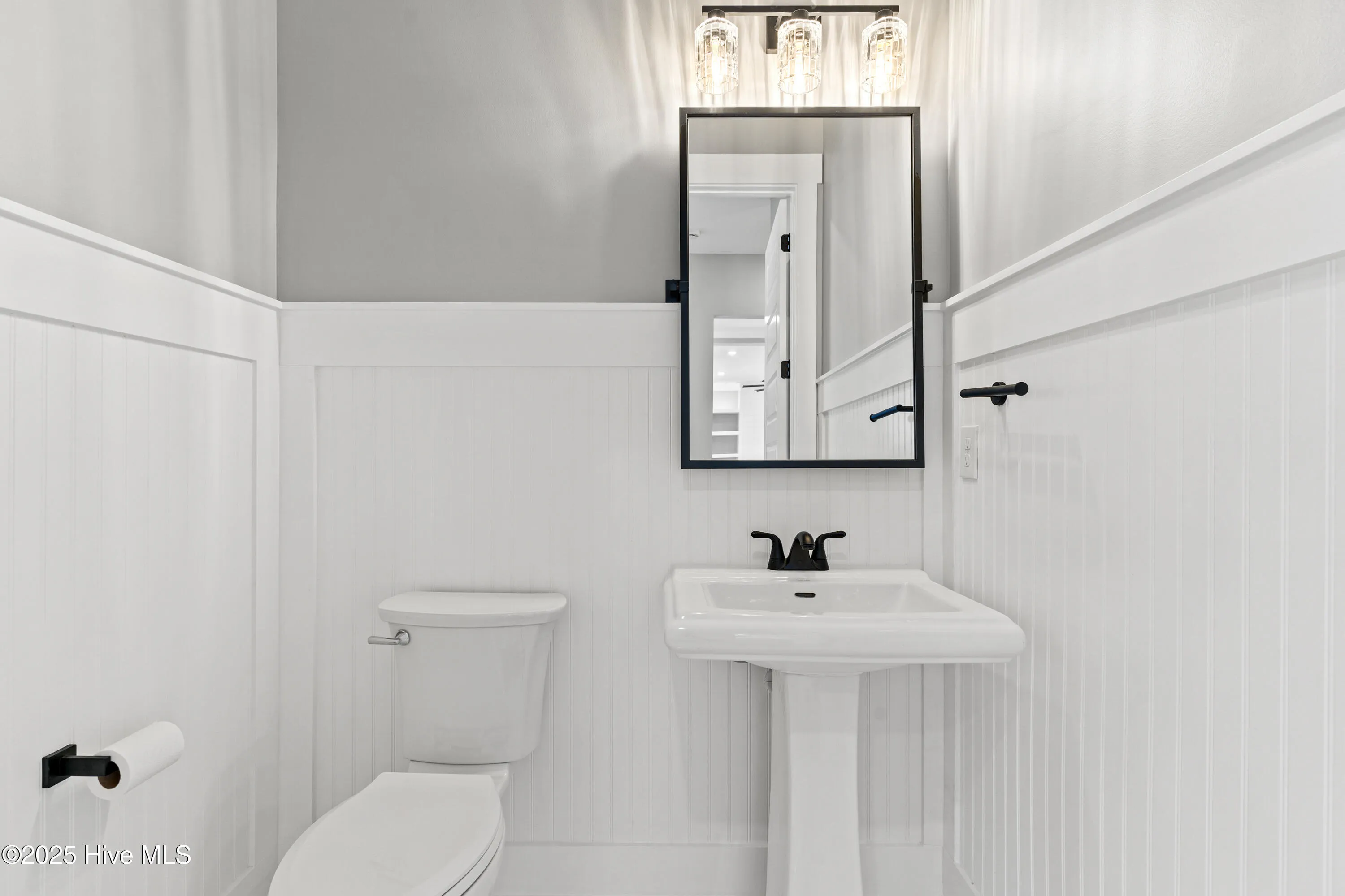 Calabash, North Carolina 28467, United States, 4 Bedrooms Bedrooms, ,4 BathroomsBathrooms,Residential,Pending,2770