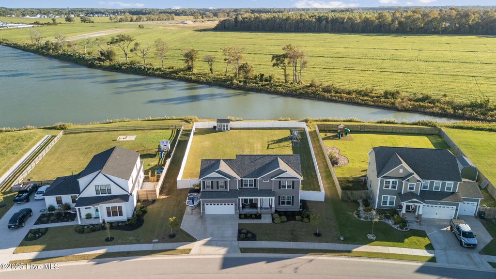 Photo of 403 Moorland Way, Moyock, NC 27958 (MLS # 100537466)