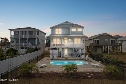 A home in Oak Island