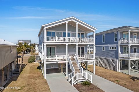 A home in Oak Island