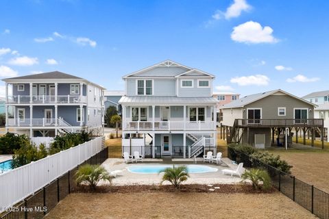 A home in Oak Island