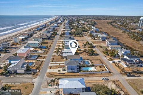 A home in Oak Island