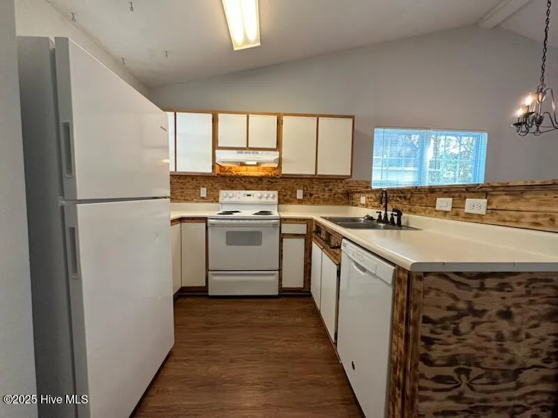 Wilmington, North Carolina 28405, United States, 15 Bedrooms Bedrooms, ,12 BathroomsBathrooms,Residential,Active,145385