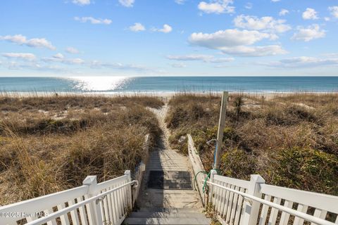 A home in Pine Knoll Shores