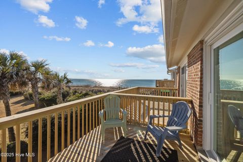 A home in Pine Knoll Shores