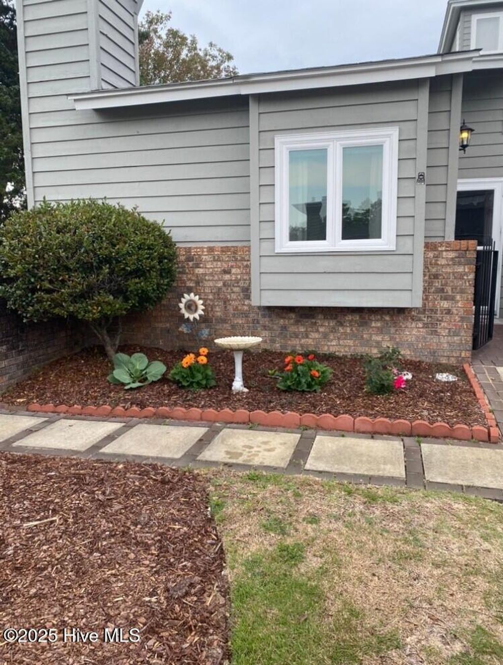Photo of 97 Bay Club Circle, Morehead City, NC 28557 (MLS # 100534070)