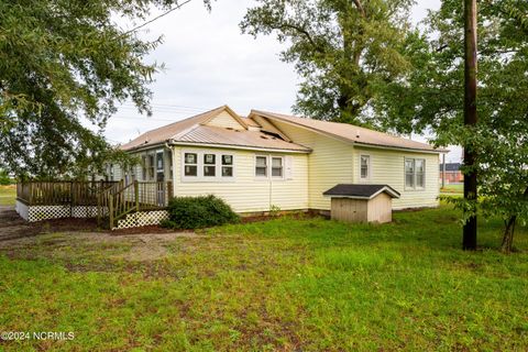 A home in Roseboro