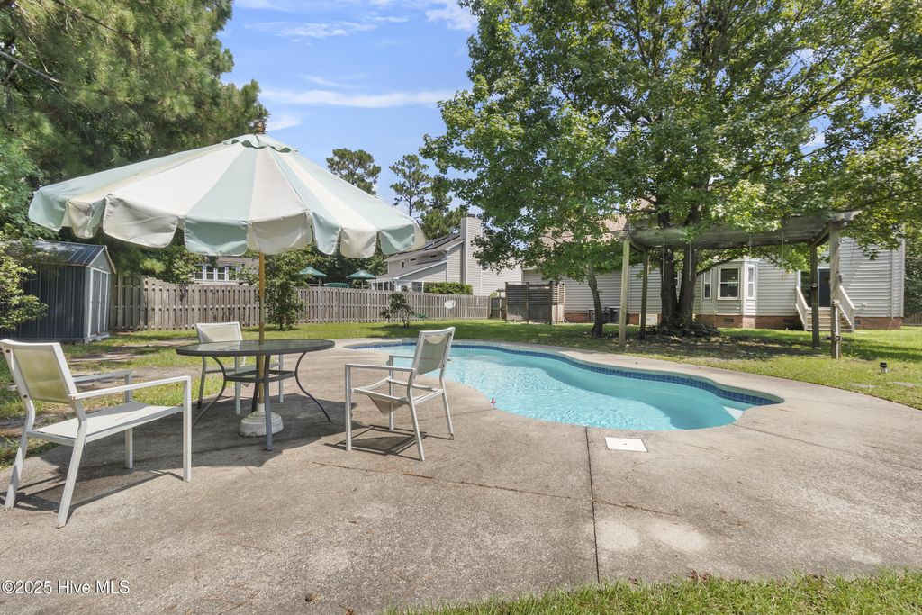 Photo of 716 Benchmark Court, Wilmington, NC 28409 (MLS # 100526469)