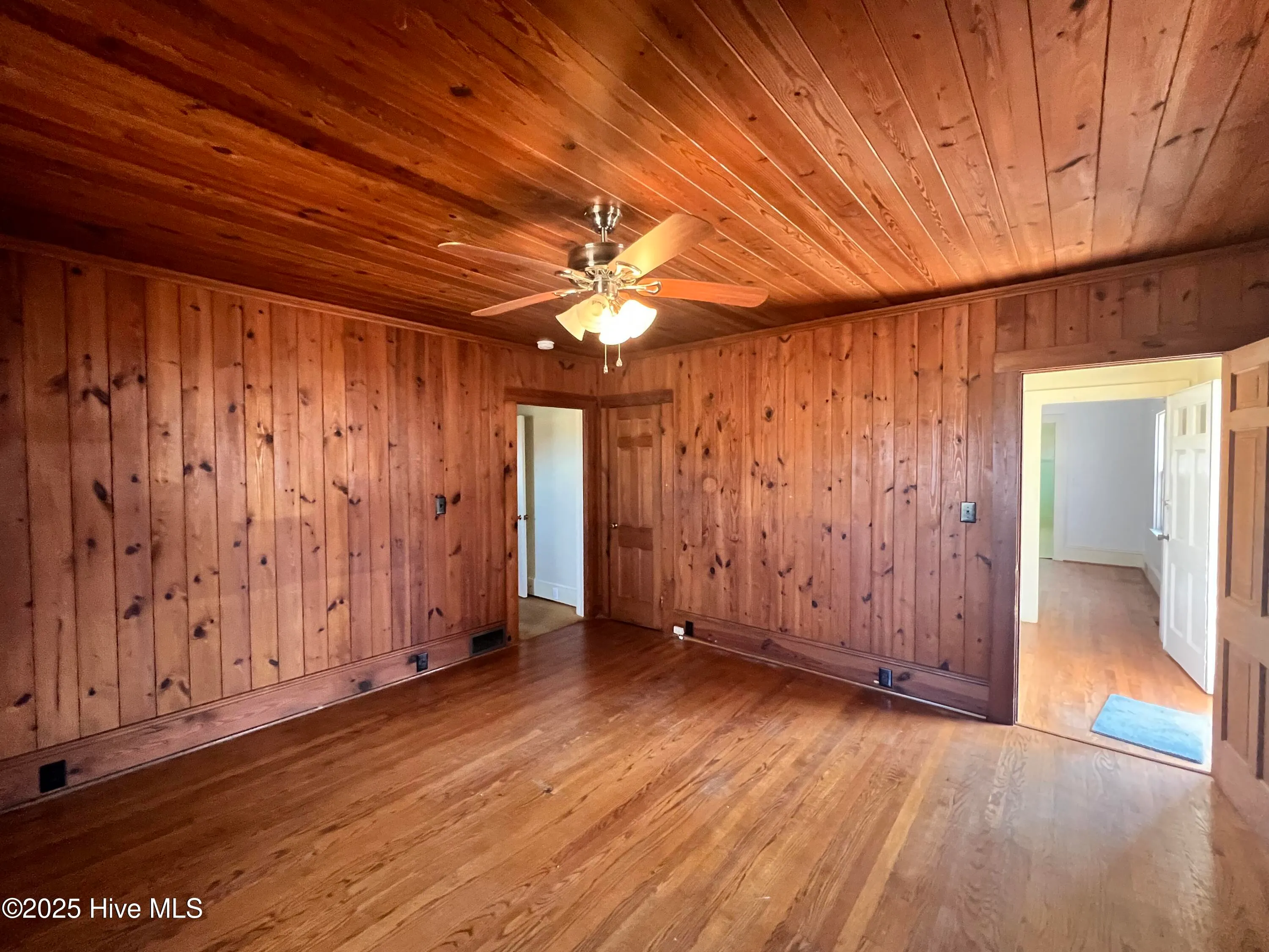 Calypso, North Carolina 28325, United States, 3 Bedrooms Bedrooms, ,1 BathroomBathrooms,Residential,Active,81302