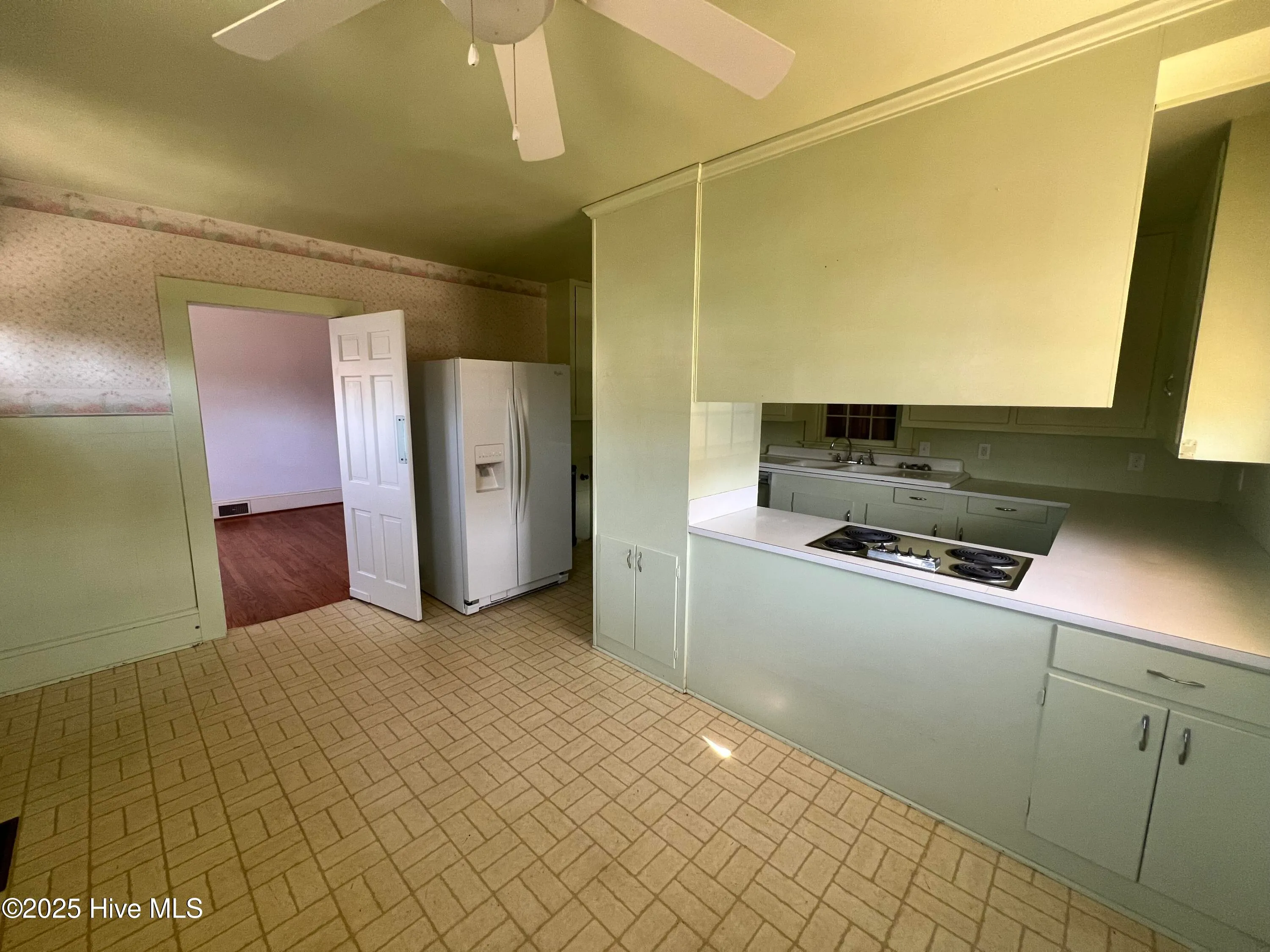 Calypso, North Carolina 28325, United States, 3 Bedrooms Bedrooms, ,1 BathroomBathrooms,Residential,Active,81302