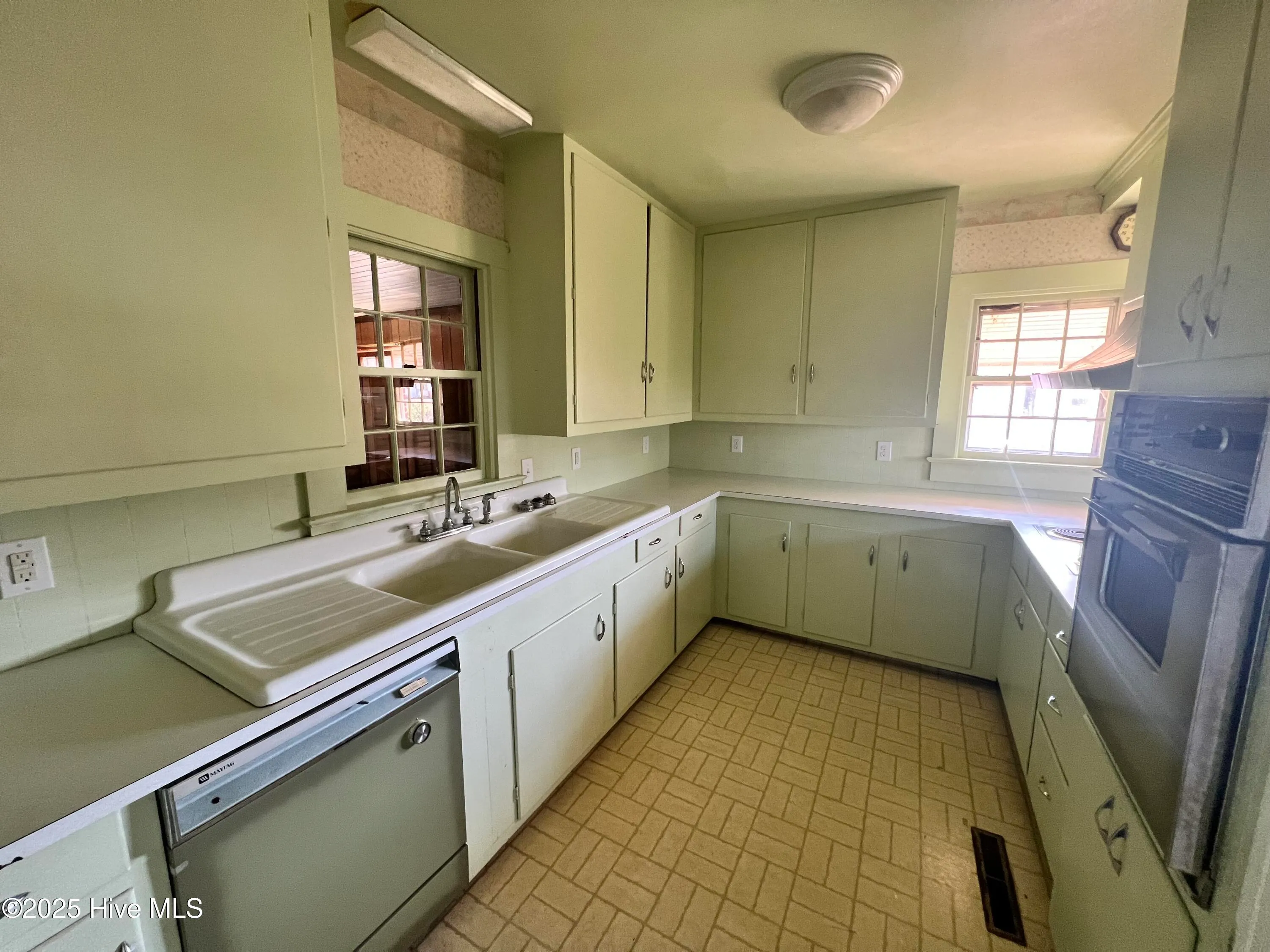 Calypso, North Carolina 28325, United States, 3 Bedrooms Bedrooms, ,1 BathroomBathrooms,Residential,Active,81302