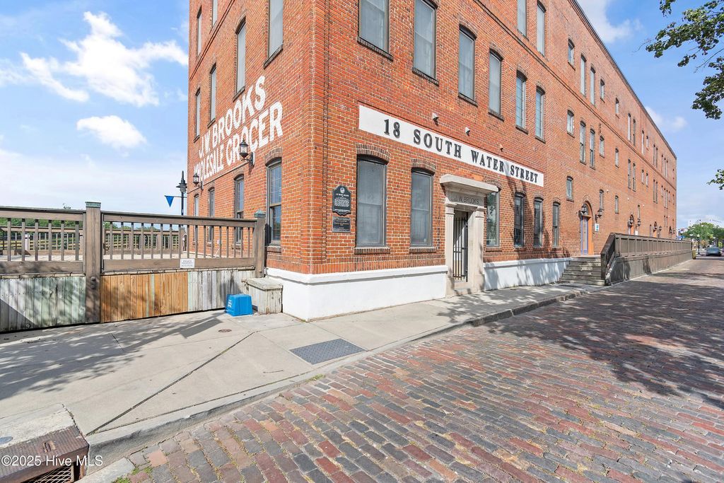 Photo of 18 S Water Street #Ste 1, Wilmington, NC 28401 (MLS # 100534631)