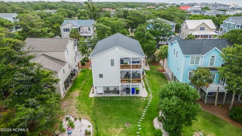 A home in Oak Island