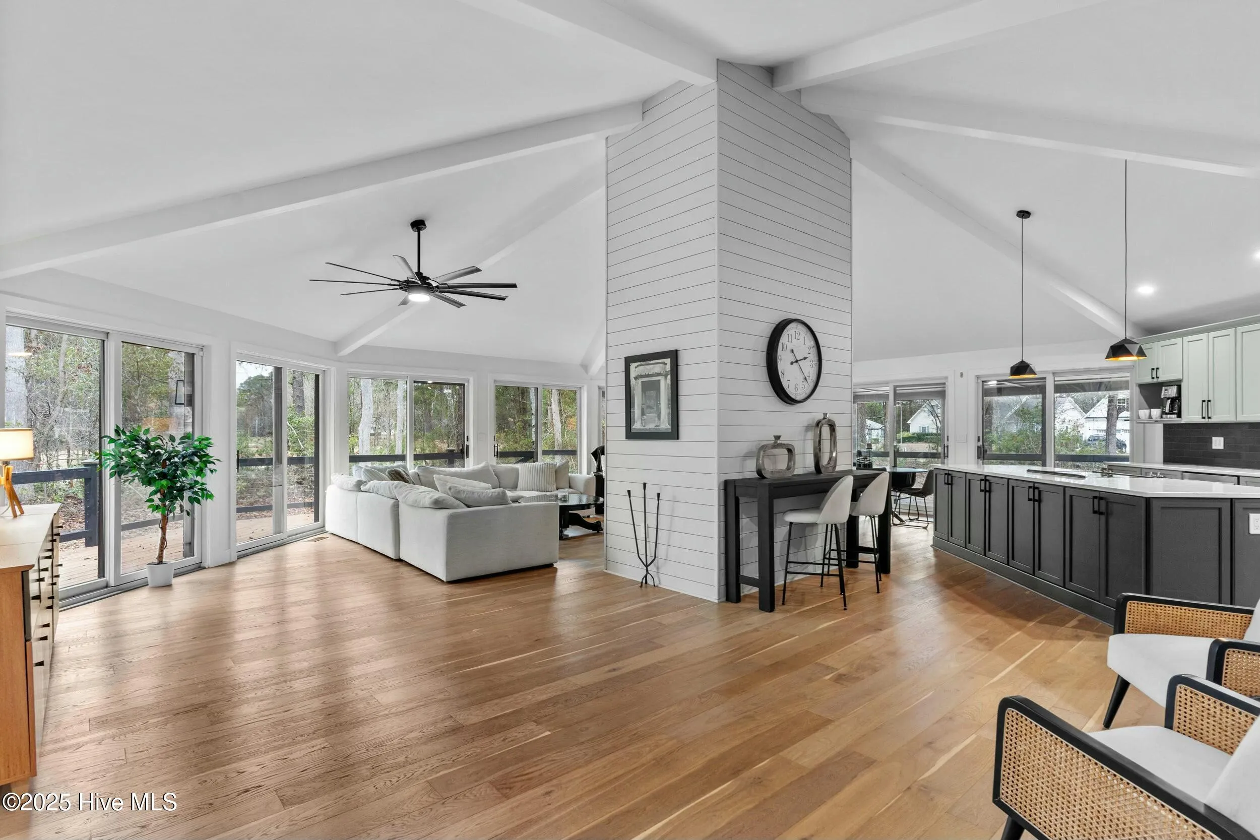 Hampstead, North Carolina 28443, United States, 3 Bedrooms Bedrooms, ,4 BathroomsBathrooms,Residential,Pending,6322