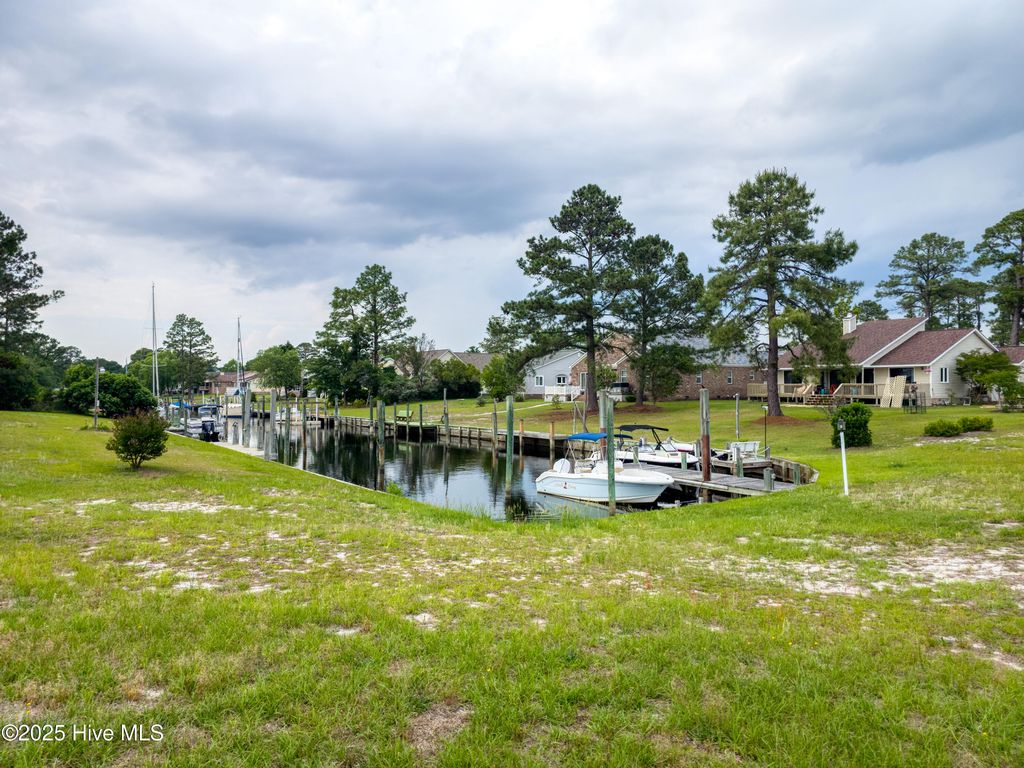 Photo of 6107 Cassowary Lane, New Bern, NC 28560 (MLS # 100501262)