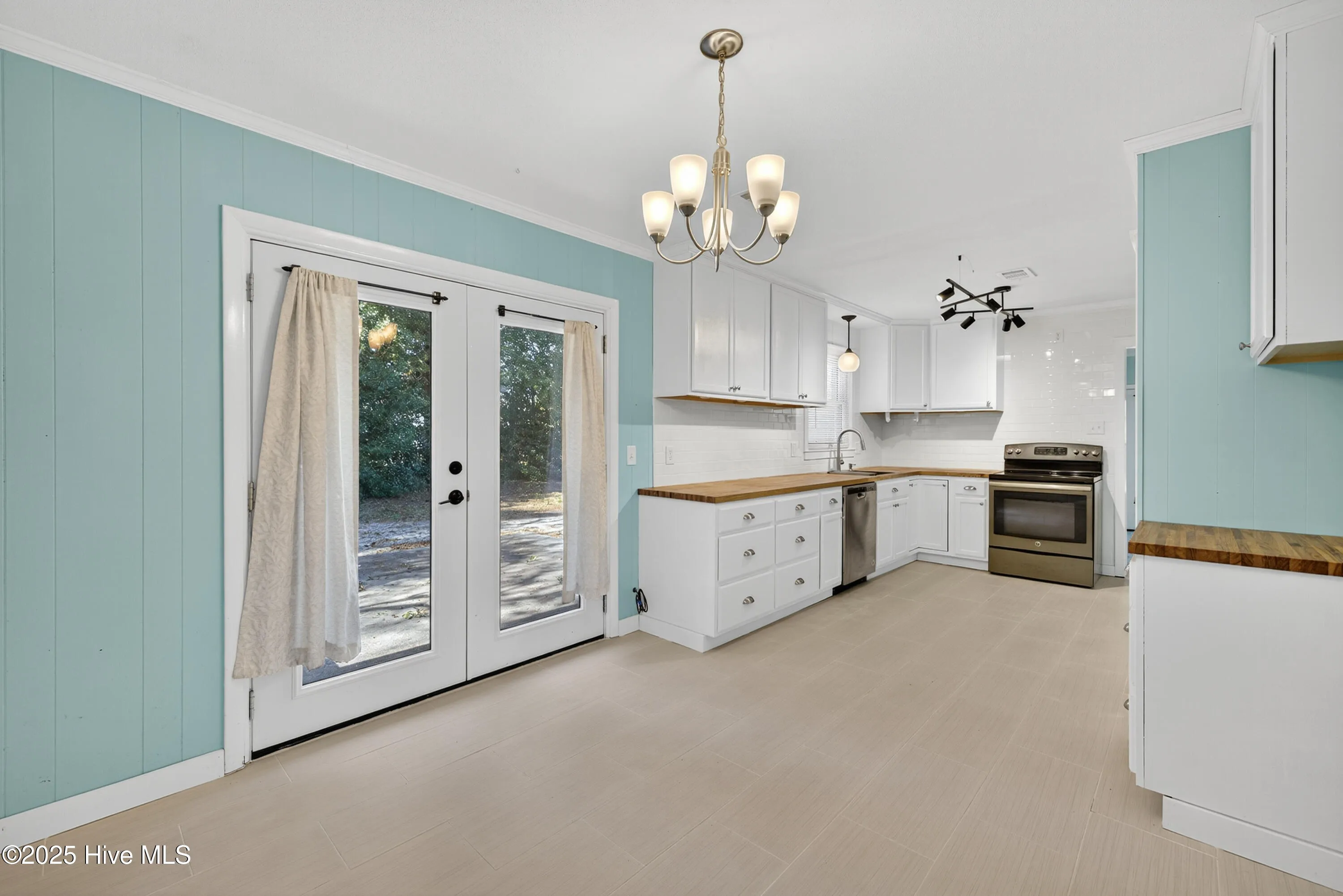 Wilmington, North Carolina 28412, United States, 3 Bedrooms Bedrooms, ,2 BathroomsBathrooms,Residential,Active,244217