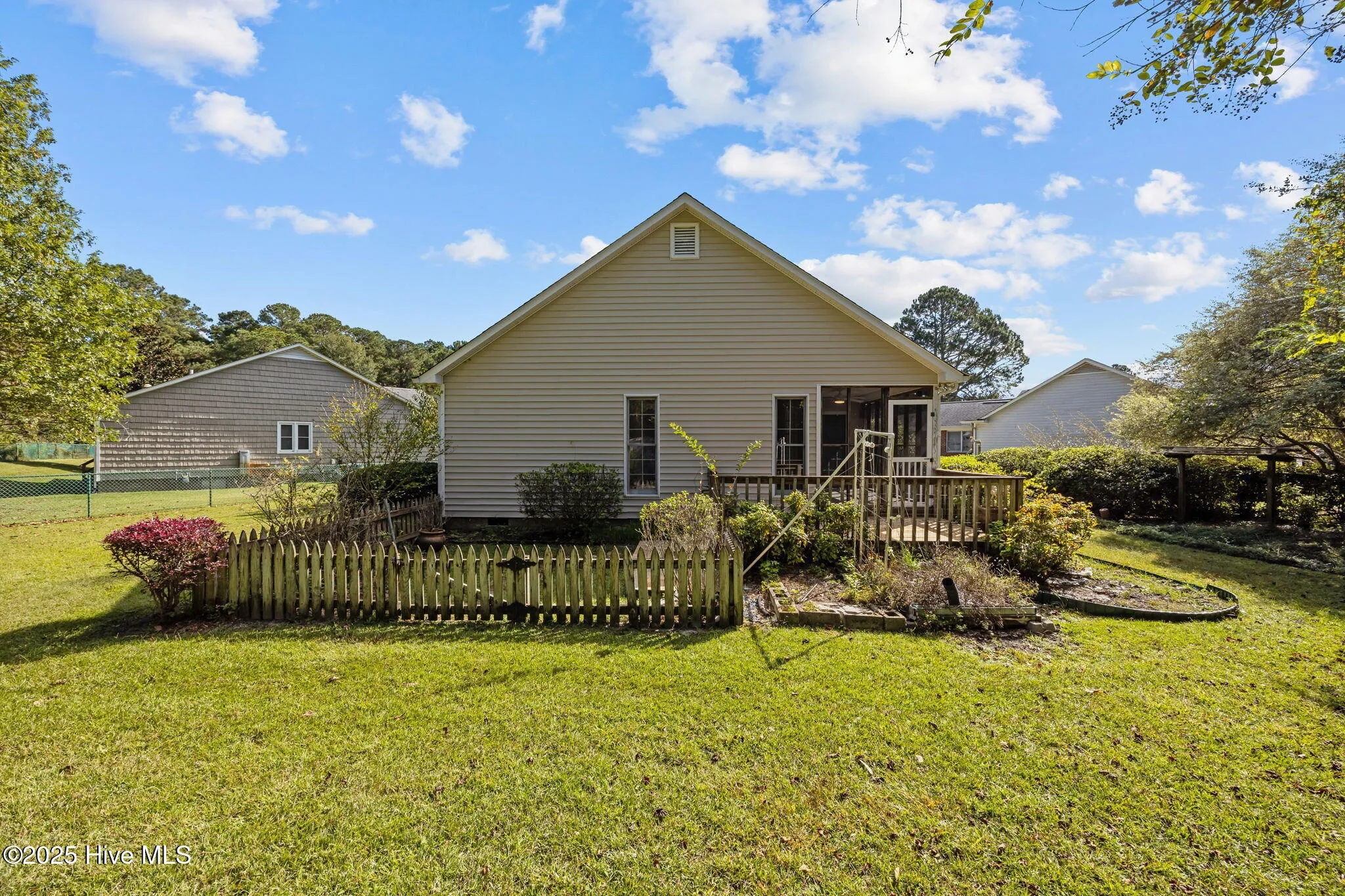 New Bern, North Carolina 28562, United States, 3 Bedrooms Bedrooms, ,2 BathroomsBathrooms,Residential,Active,224949