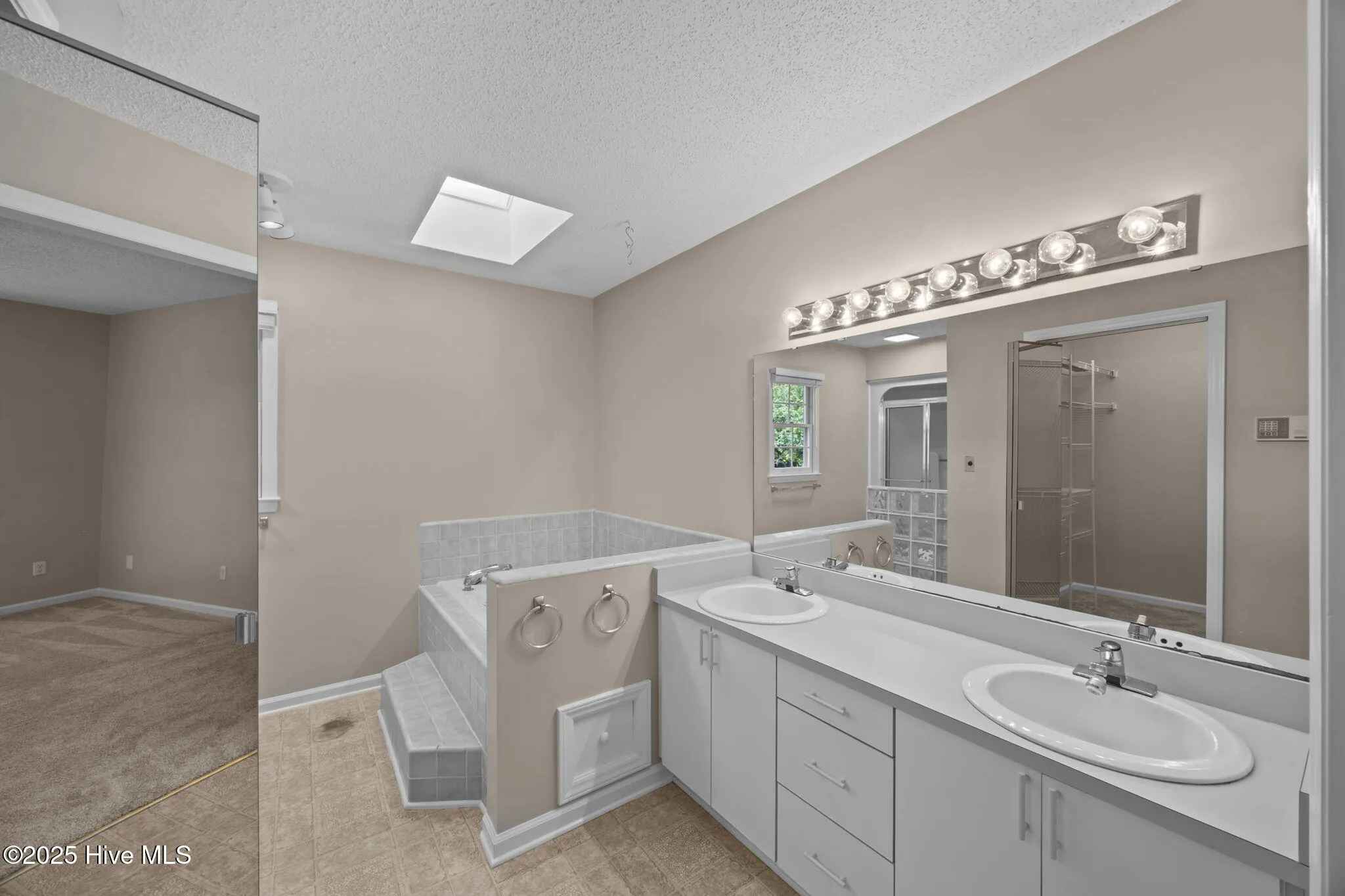 New Bern, North Carolina 28562, United States, 3 Bedrooms Bedrooms, ,2 BathroomsBathrooms,Residential,Active,224949