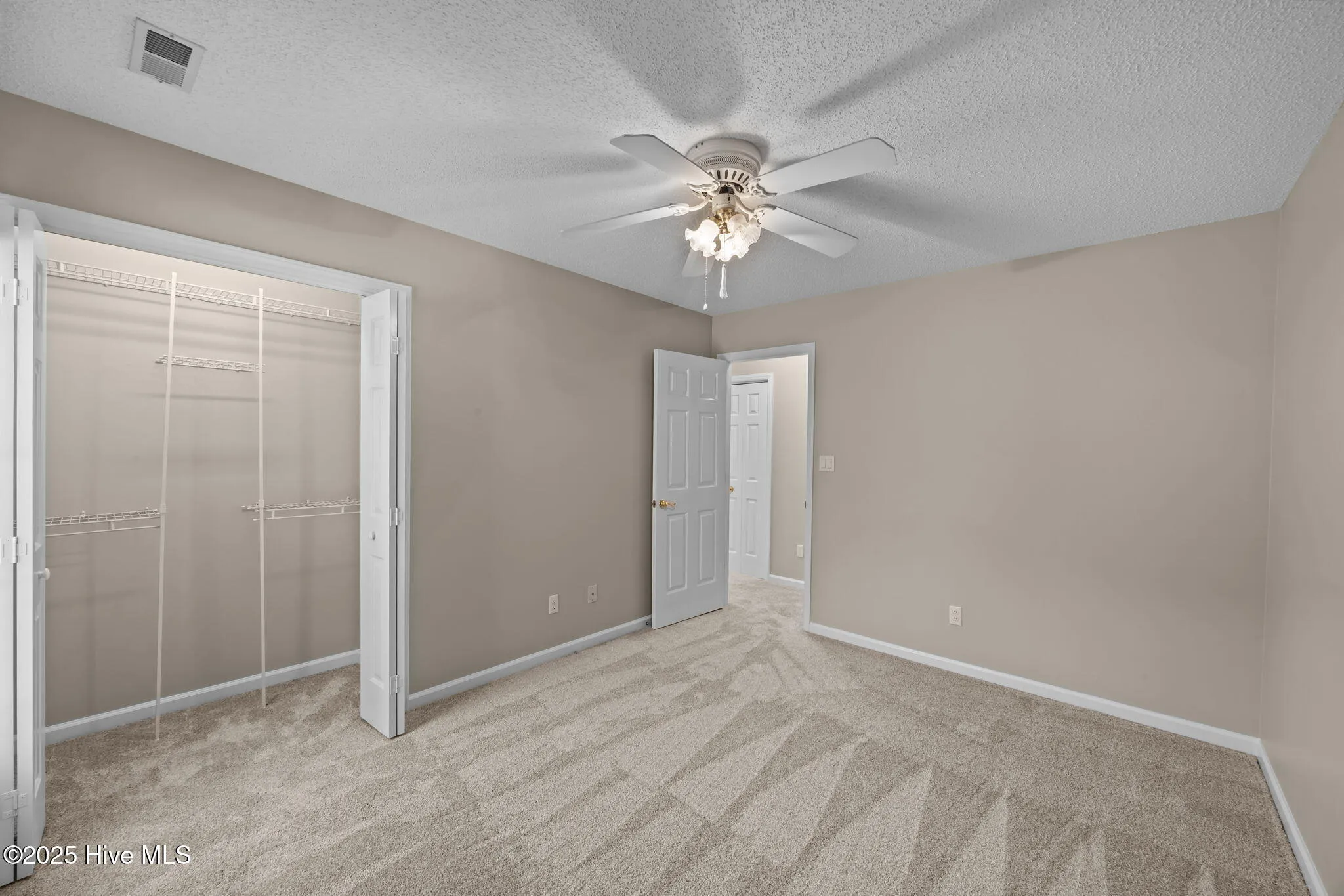 New Bern, North Carolina 28562, United States, 3 Bedrooms Bedrooms, ,2 BathroomsBathrooms,Residential,Active,224949