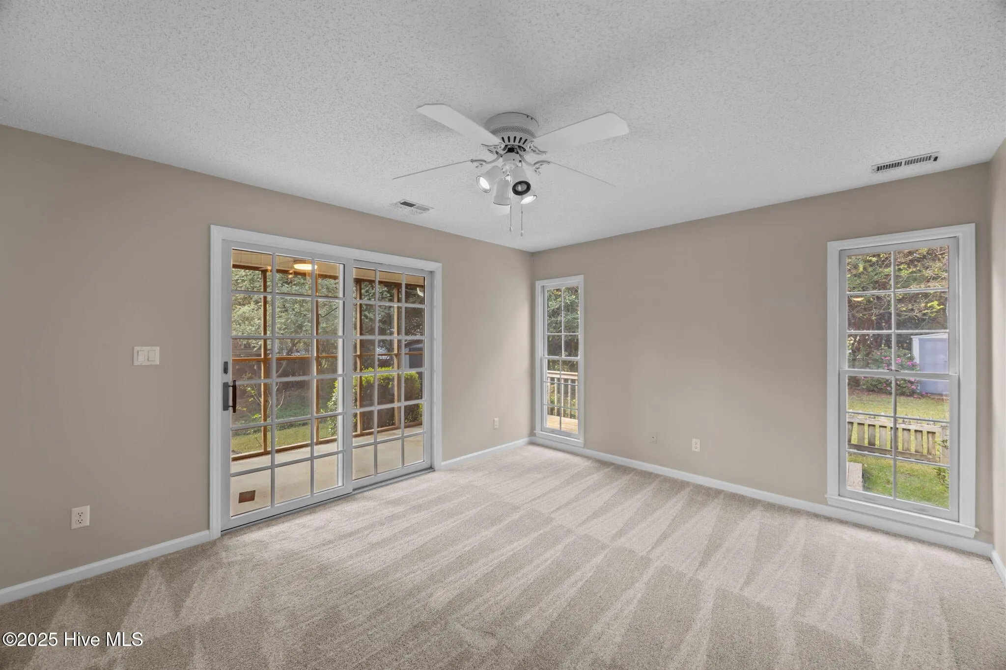 New Bern, North Carolina 28562, United States, 3 Bedrooms Bedrooms, ,2 BathroomsBathrooms,Residential,Active,224949