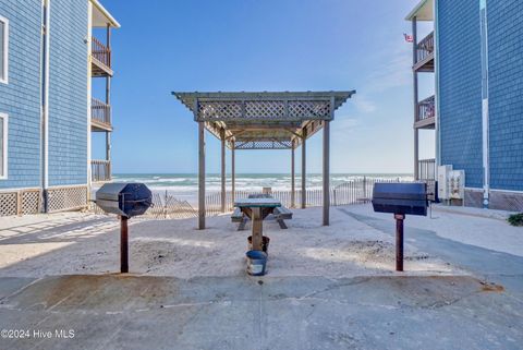 A home in North Topsail Beach