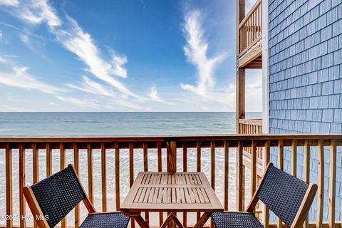 A home in North Topsail Beach