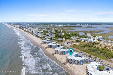 A home in North Topsail Beach