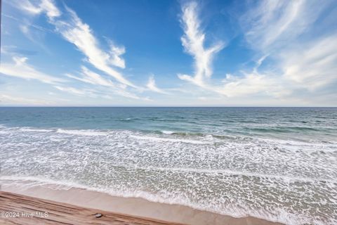 A home in North Topsail Beach