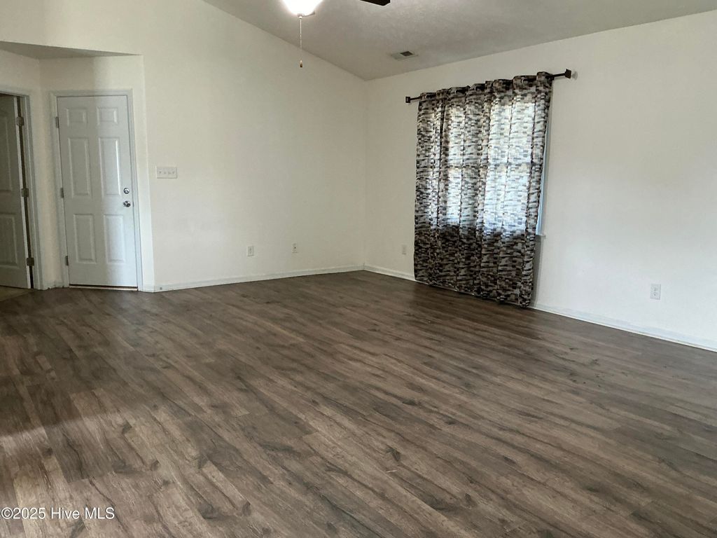Photo of 302 Brigham Court, Jacksonville, NC 28540 (MLS # 100523026)