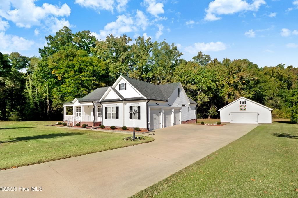 Photo of 3811 Trace Drive W, Wilson, NC 27893 (MLS # 100533095)